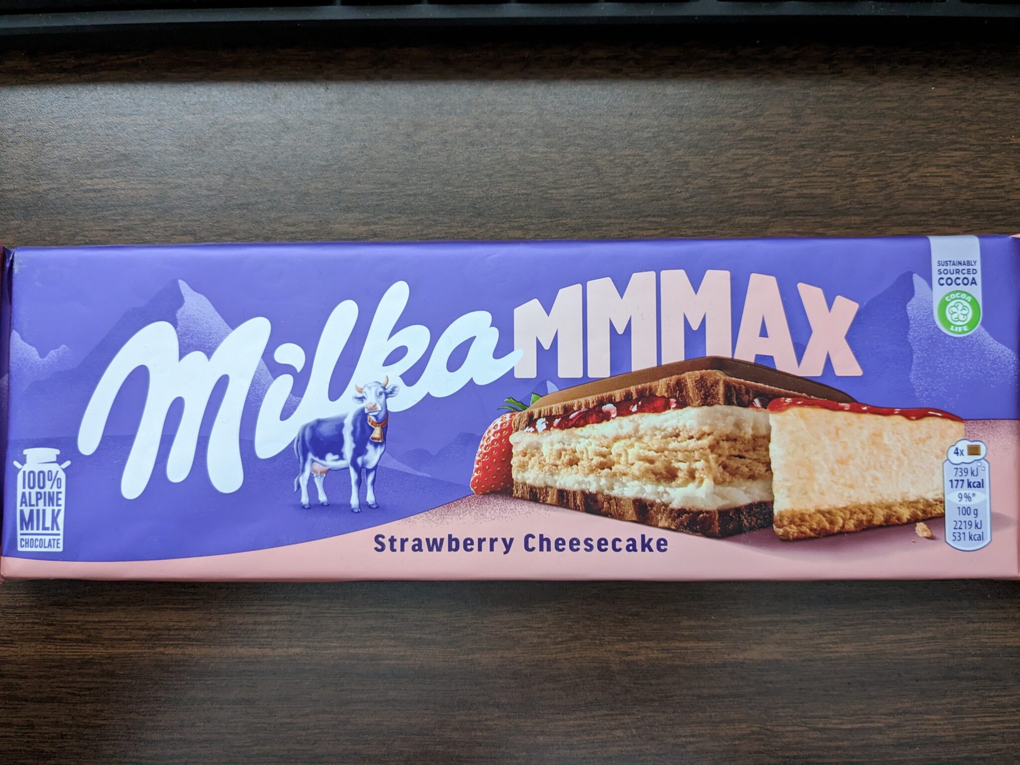 Milka – MMMAX Strawberry Cheesecake