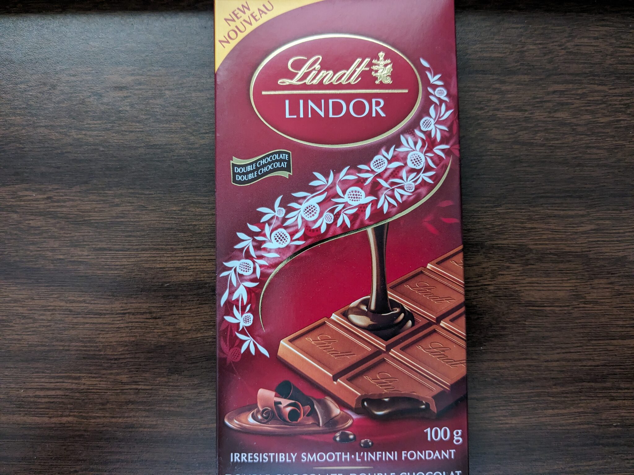 Lindt LINDOR – Double Chocolate Bar