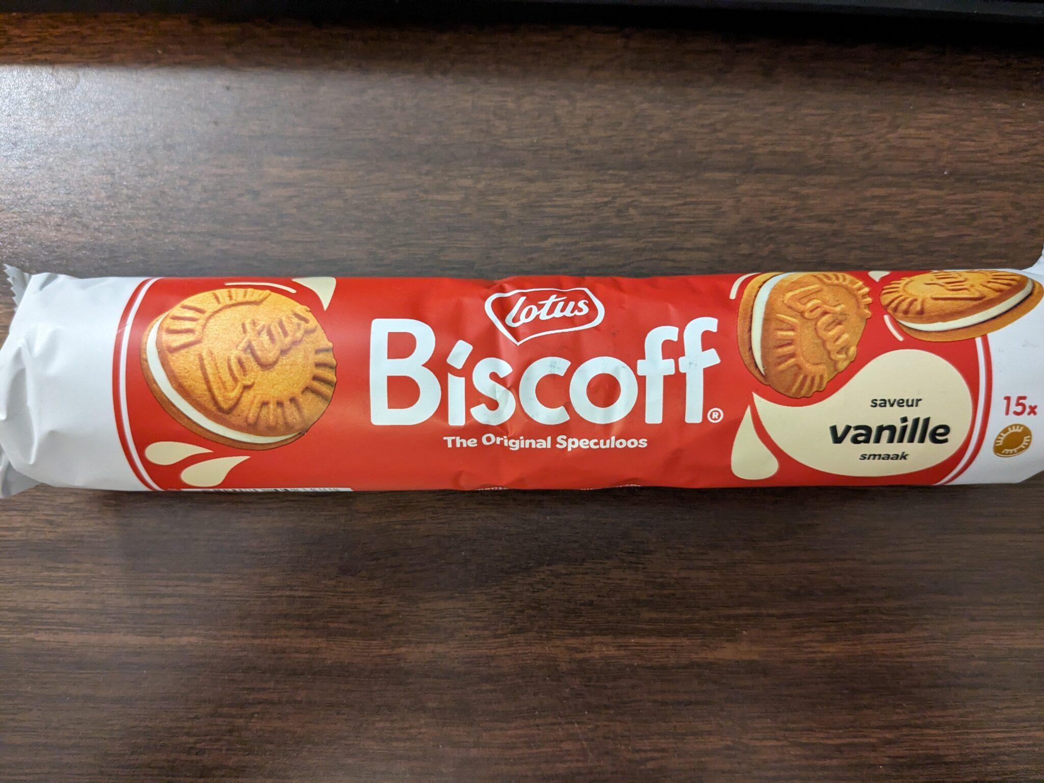 Lotus Biscoff – Vanilla Cream Sandwich Cookie