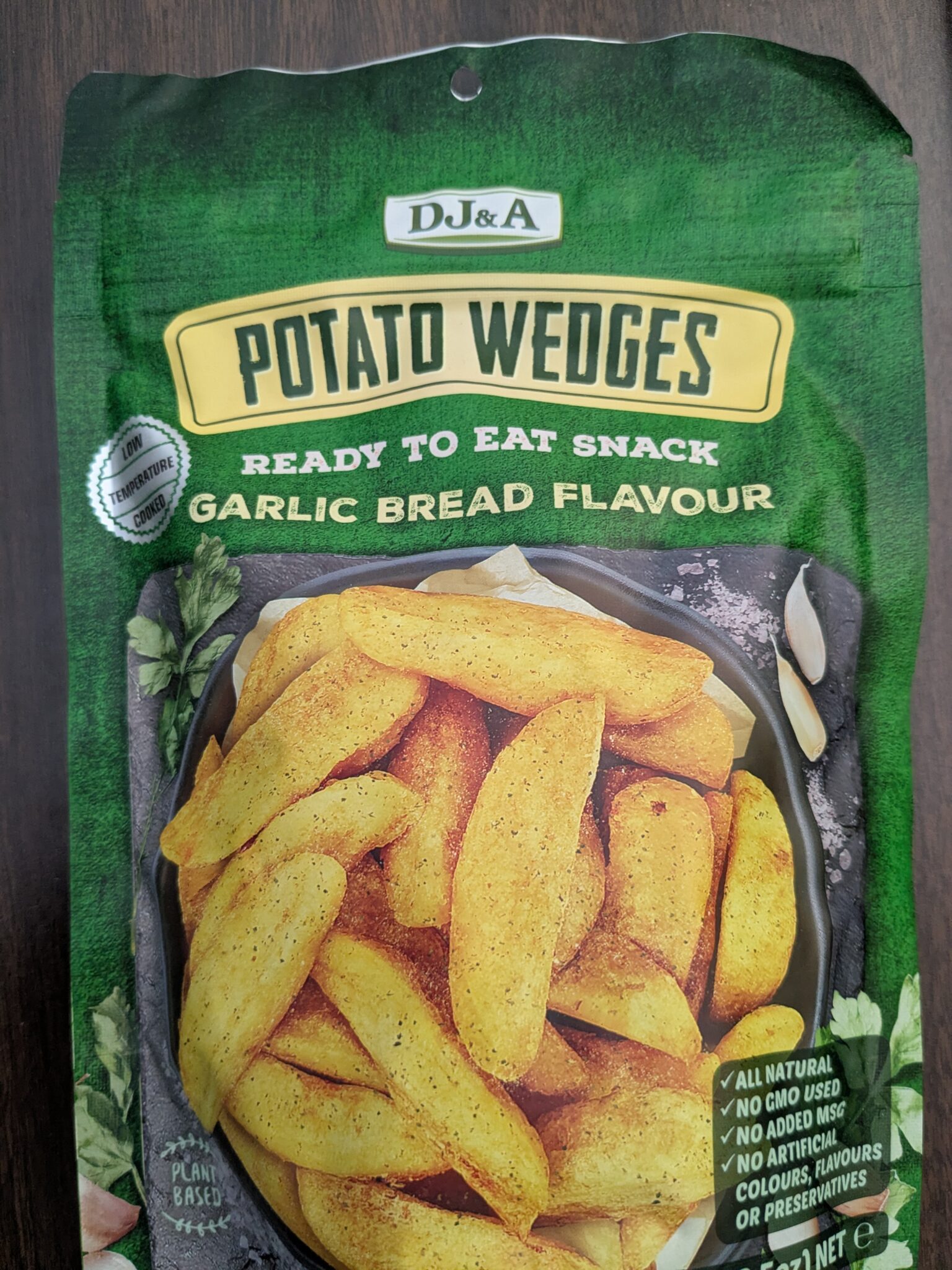 DJ&A – Garlic Bread Potato Wedges