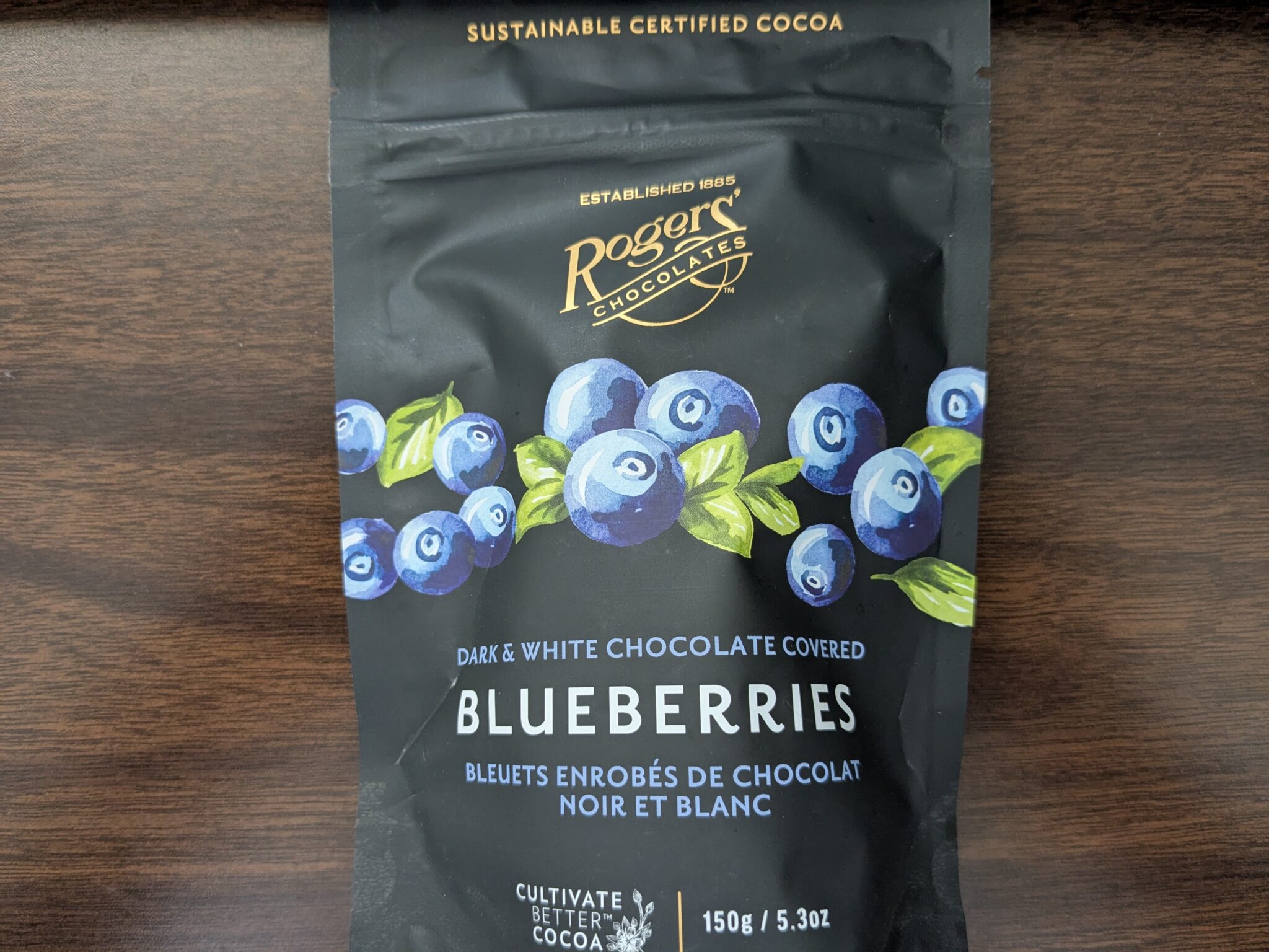 Rogers’ Chocolate – Dark & White Chocolate Covered Blueberries